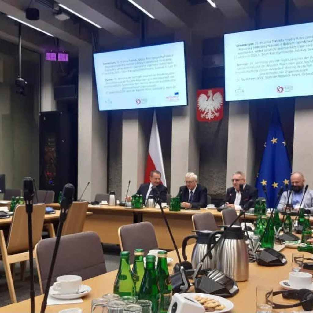 Jak buduje się prawdziwe sąsiedztwo? 35 lat polsko-niemieckiej współpracy organizacji społecznych w Sejmie RP